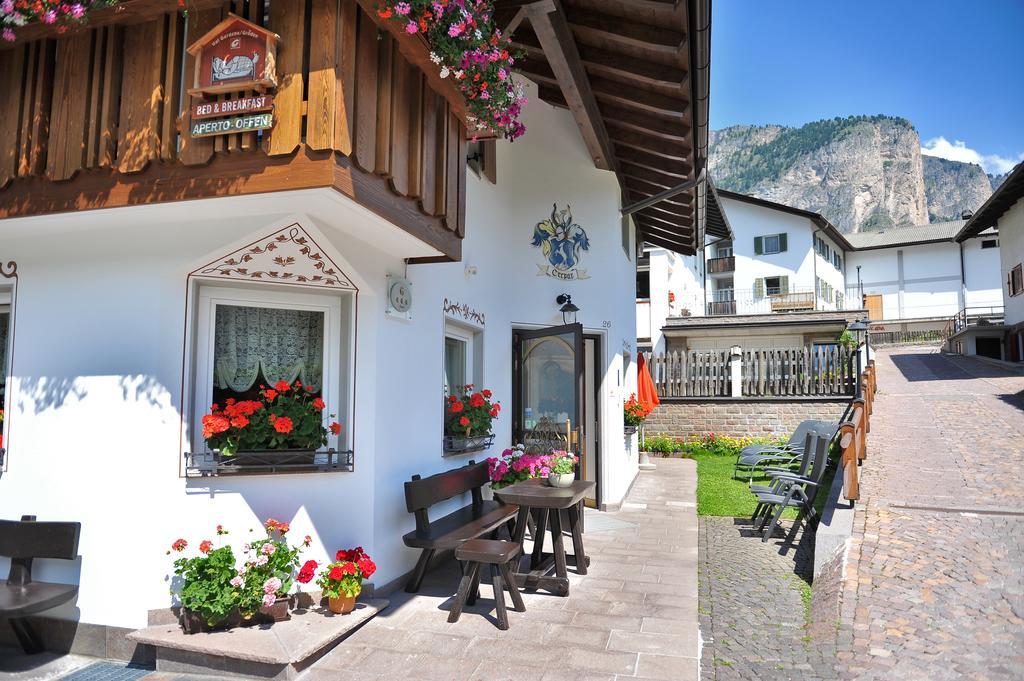 Garni Crepaz Bed and Breakfast Selva di Val Gardena Exterior foto