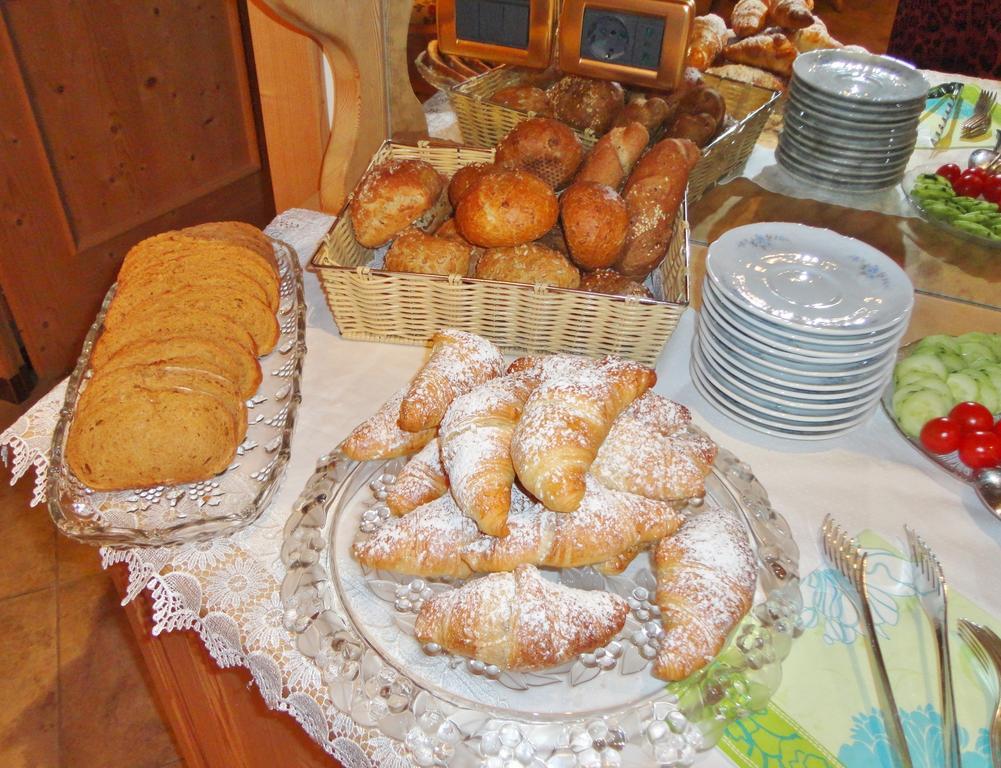 Bed and Breakfast Garni Crepaz Selva di Val Gardena Exterior foto