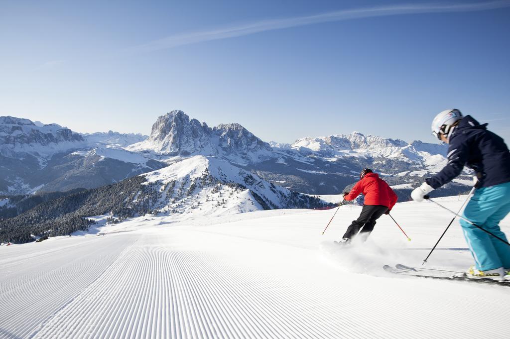 Garni Crepaz Bed and Breakfast Selva di Val Gardena Exterior foto