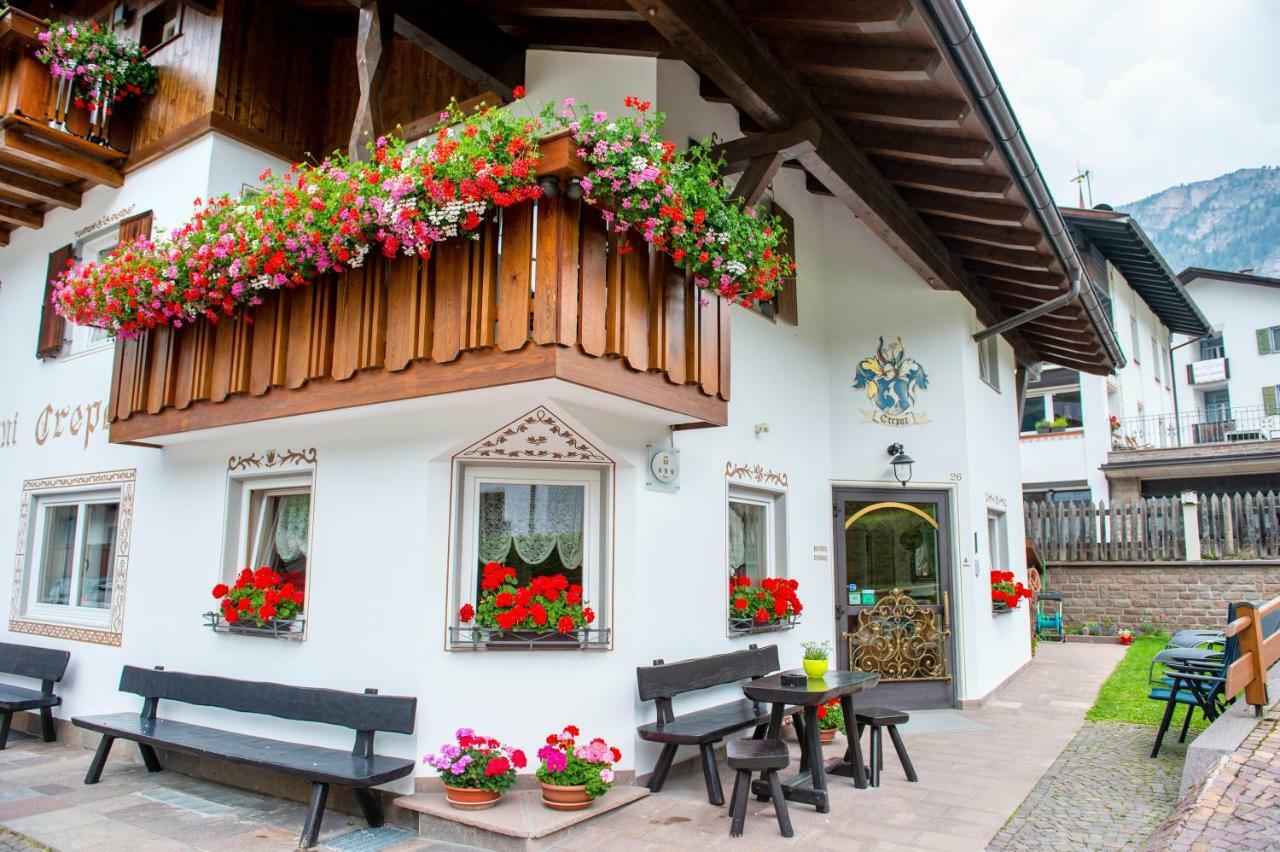 Garni Crepaz Bed and Breakfast Selva di Val Gardena Exterior foto